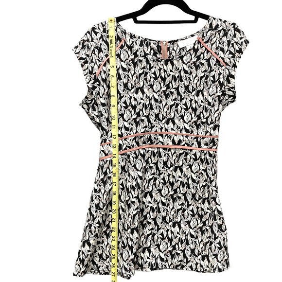 Set of 2 Motherhood Maternity Tops, Size Small, Floral, White, Blue, Zip Up, NEW - Picture 5 of 12